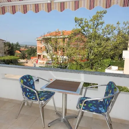 Apartamento With A Parking Space Malinska