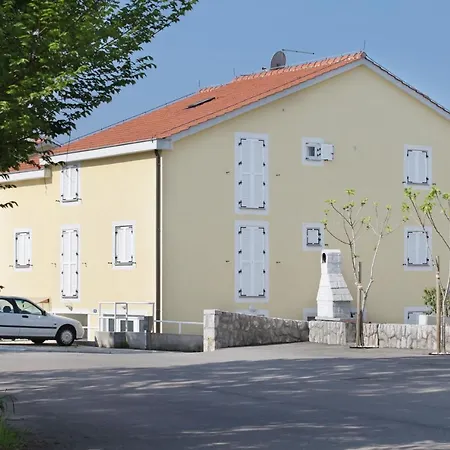 With A Parking Space Appartement Malinska